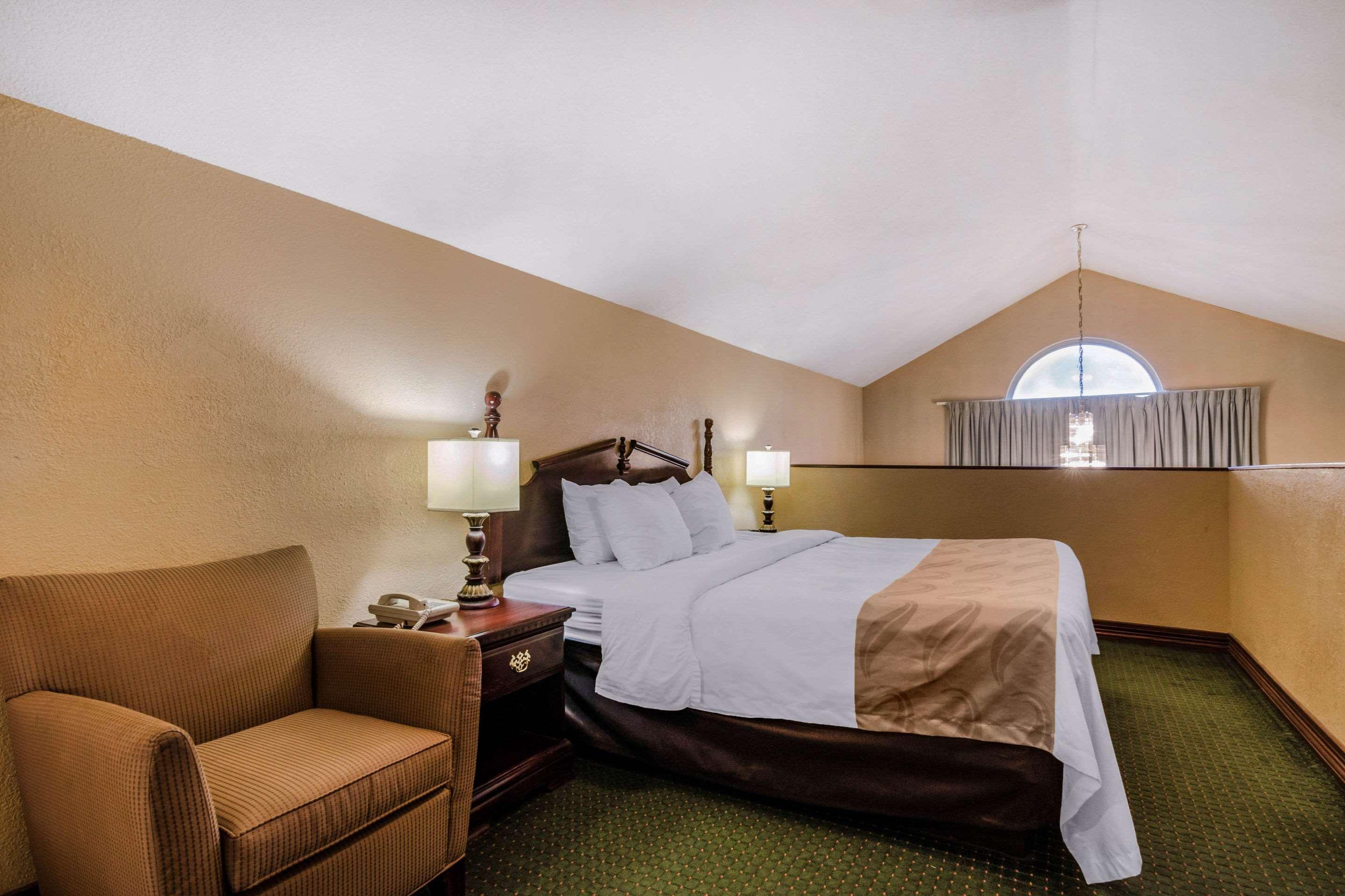 Quality & Hotel